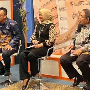Dialog dan Diskusi Interaktif Bersama Yayasan dan Rektor UPNB di Riau TV